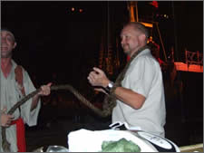 Gordon at the Pirates Gordon at the Pirates