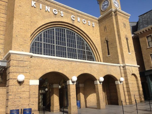 Entrance to Kings Cross Station Entrance to Kings Cross Station