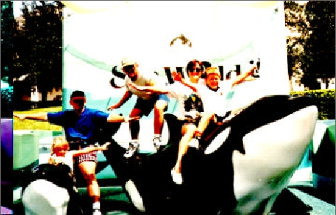 Andrew, Lauren, Russell, Brigitte and Gordon ride Shamu.